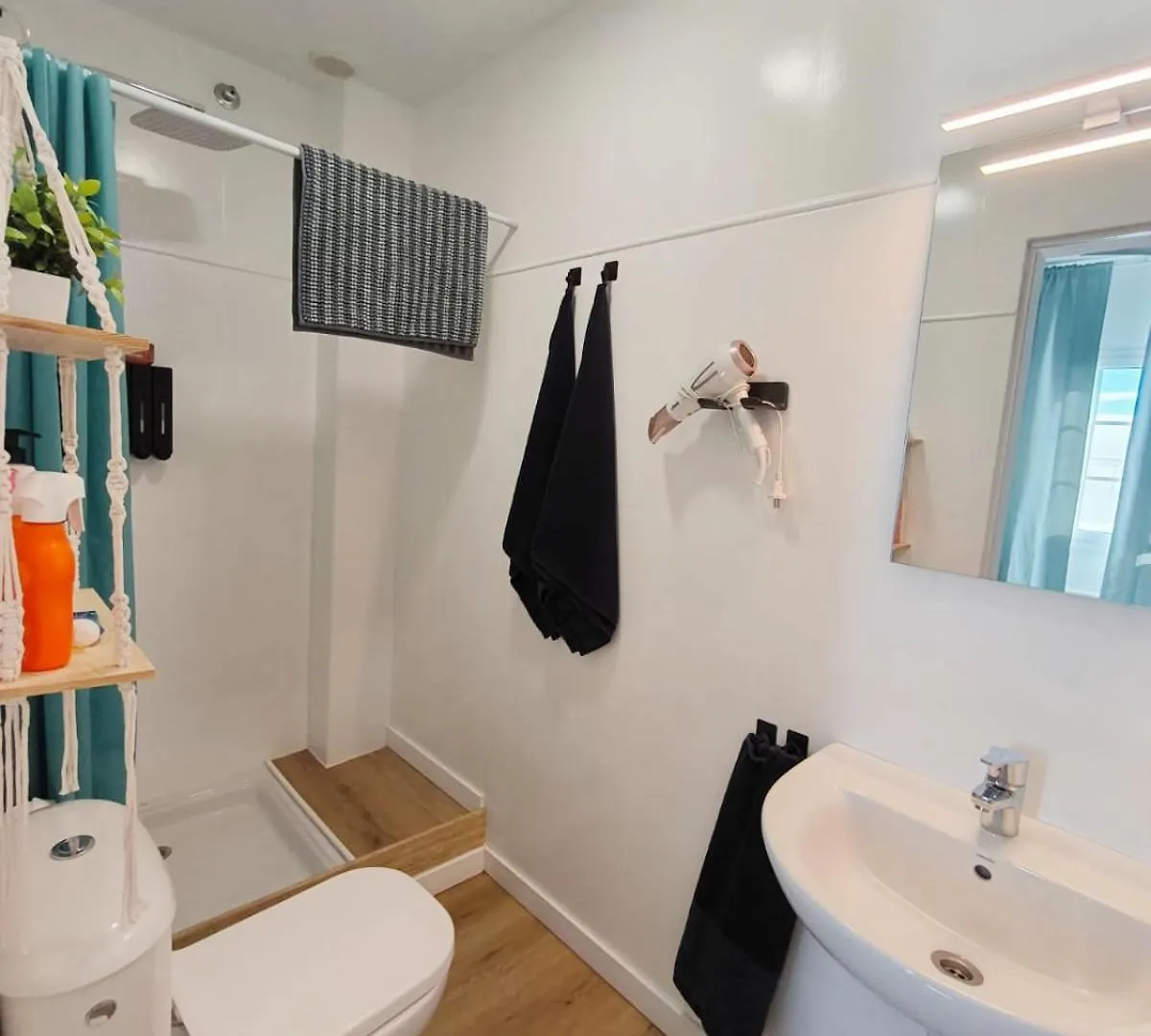 Alloggio in famiglia Paradise Room Near The Beach Playa Honda  Spagna